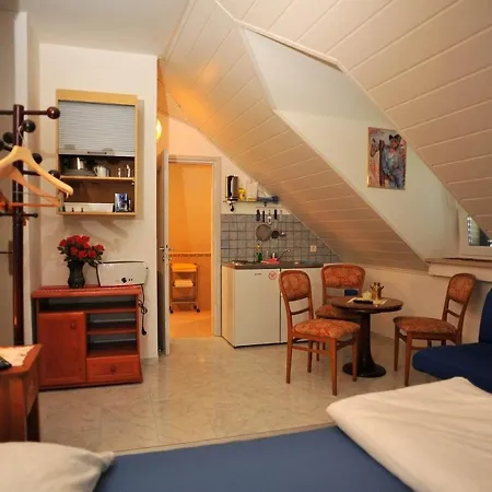 Apartment By The Sea Sutivan, Brac - 17796
